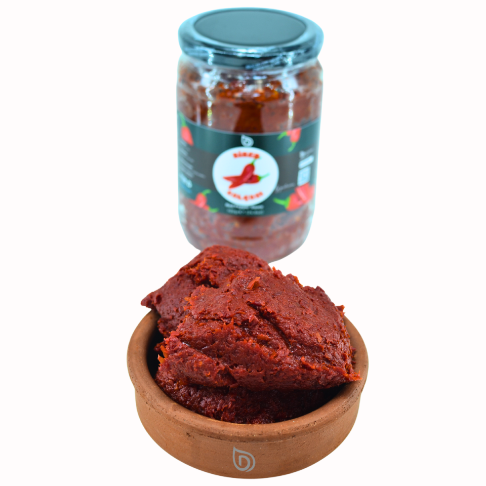 Acı Biber Salçası (Güneşte Kurutulmuş) 700gr
